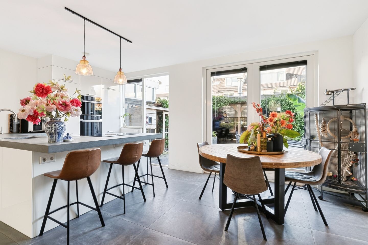 Tussenwoning te koop: Wielewaal 19, Bodegraven
