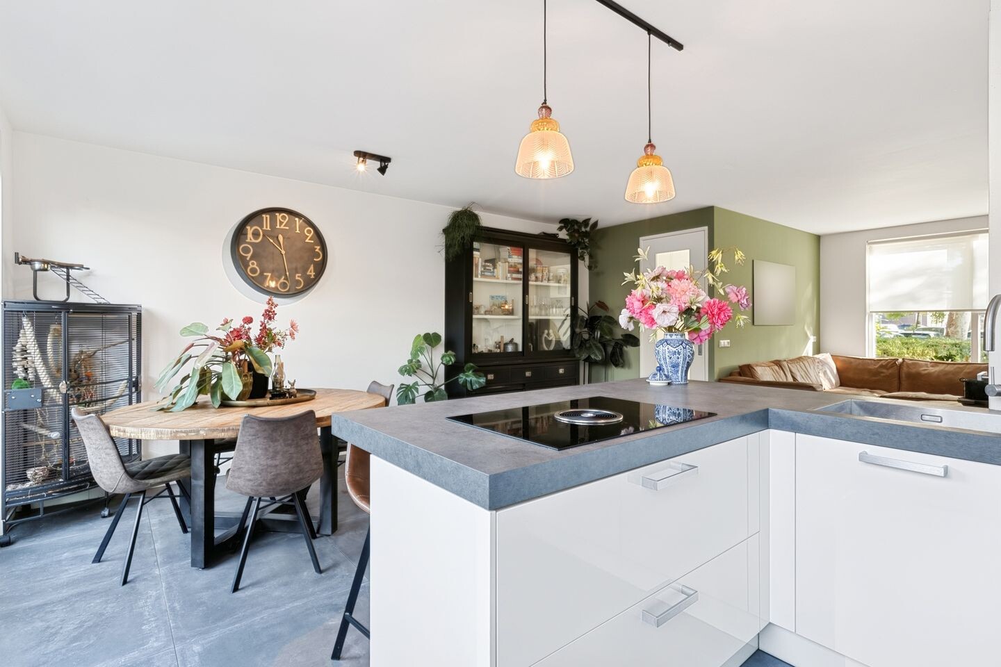 Tussenwoning te koop: Wielewaal 19, Bodegraven