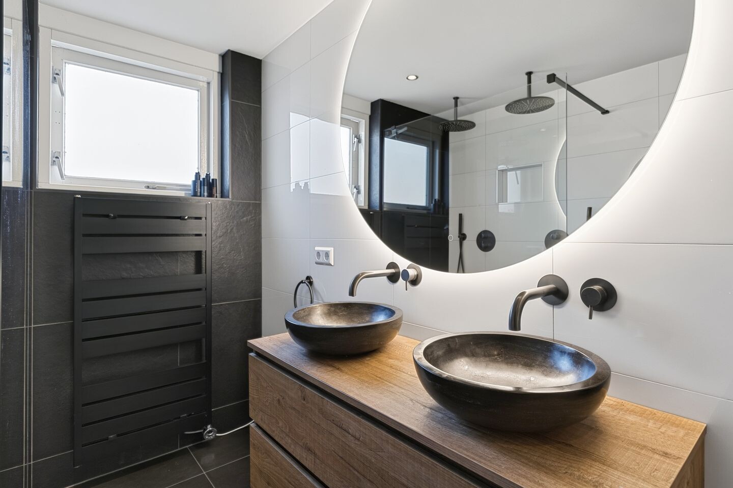 Tussenwoning te koop: Wielewaal 19, Bodegraven