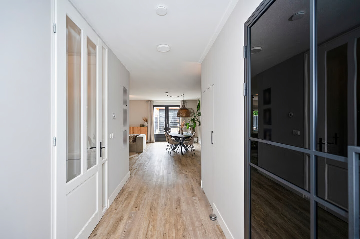 Tussenwoning te koop: Eendrachtsweg 13, Bodegraven