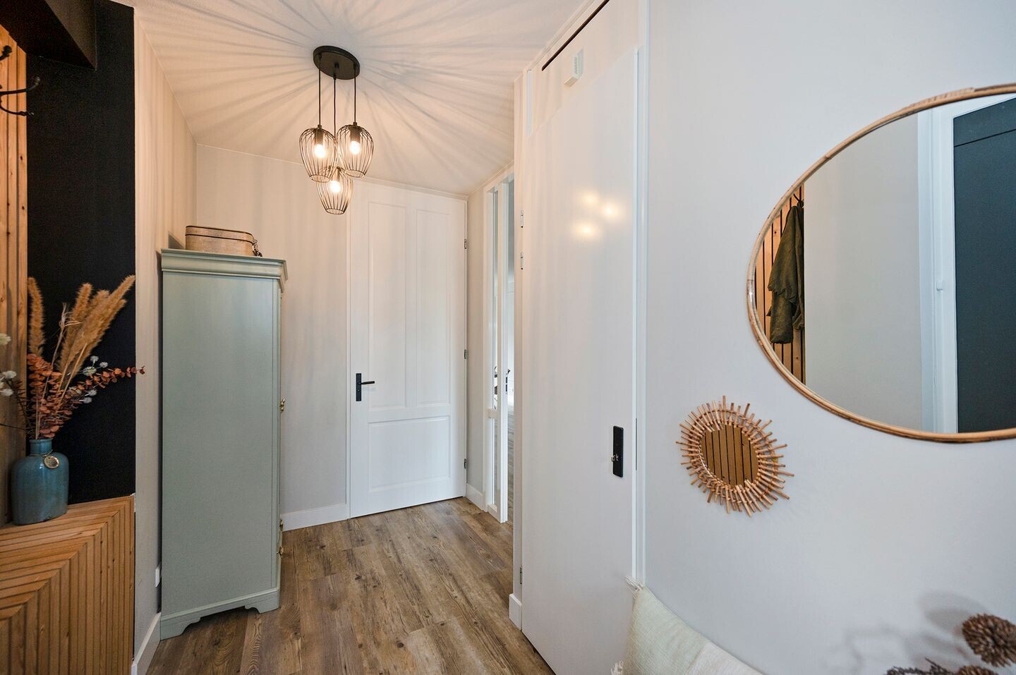 Tussenwoning te koop: Eendrachtsweg 13, Bodegraven