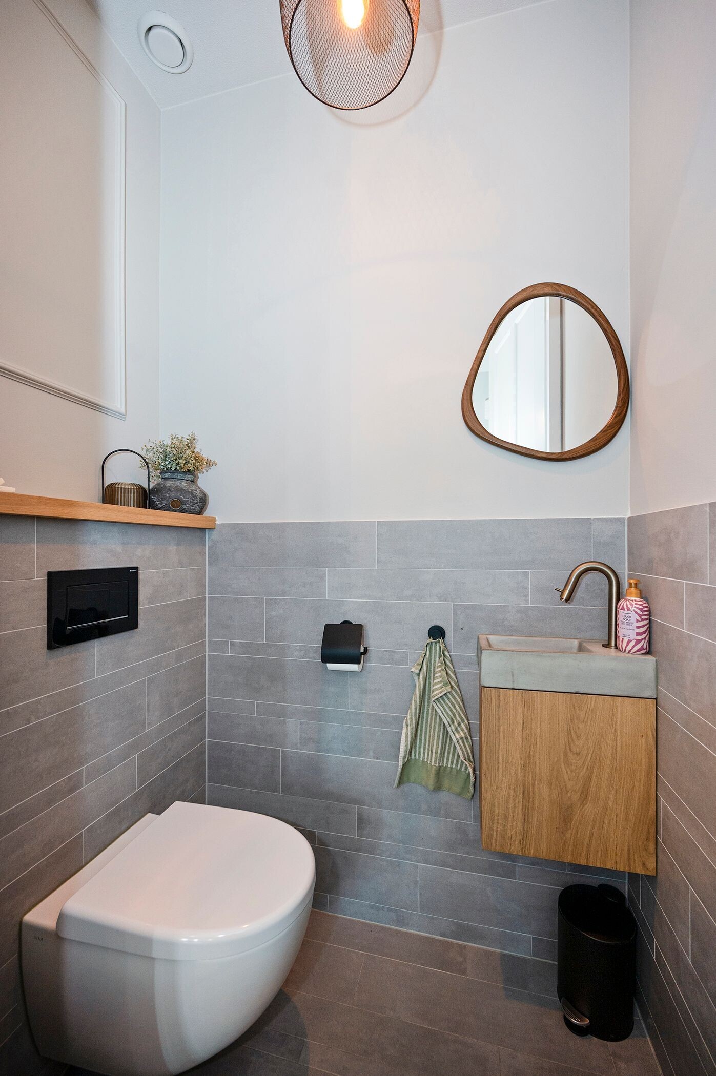 Tussenwoning te koop: Eendrachtsweg 13, Bodegraven