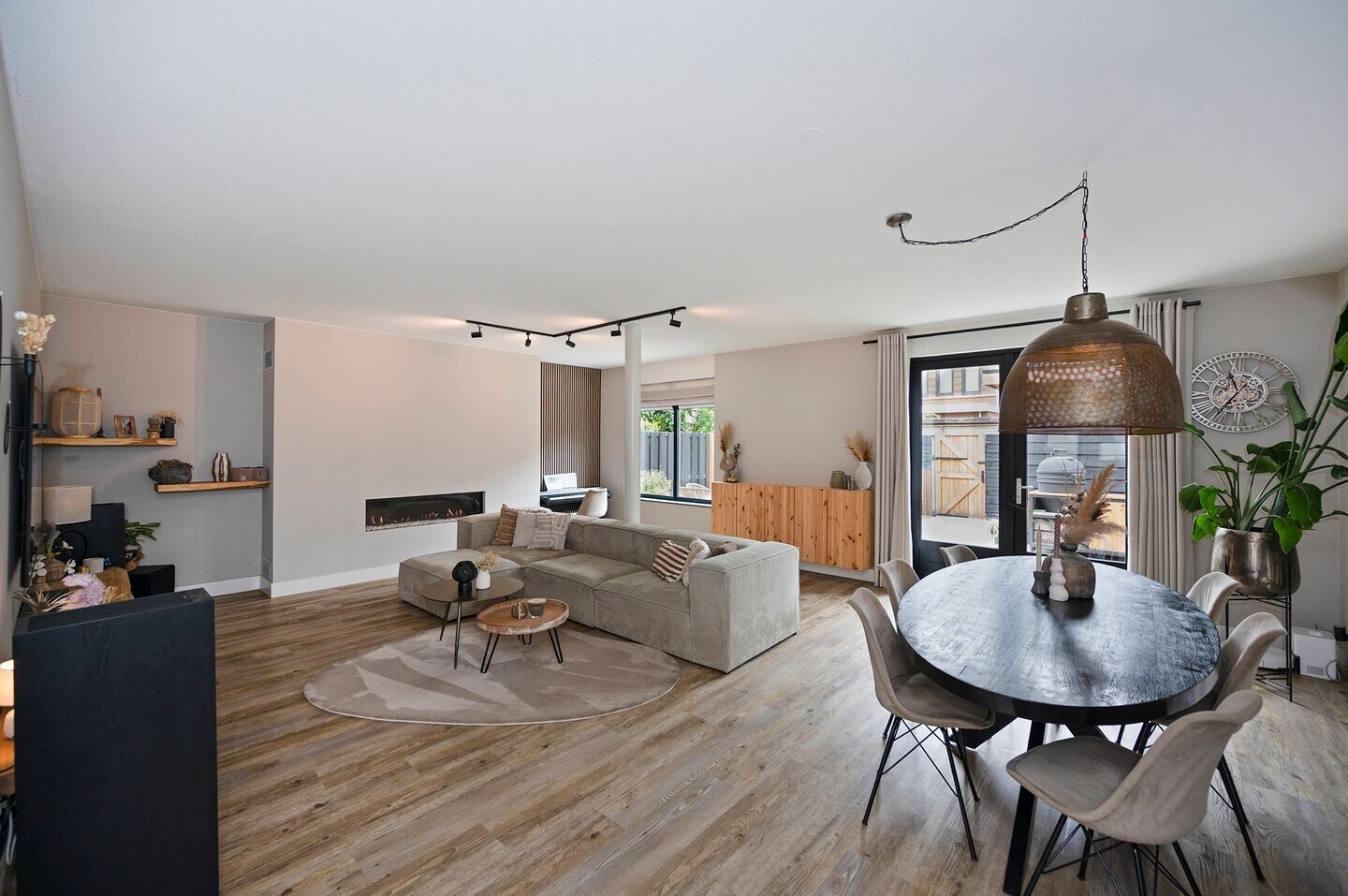 Tussenwoning te koop: Eendrachtsweg 13, Bodegraven