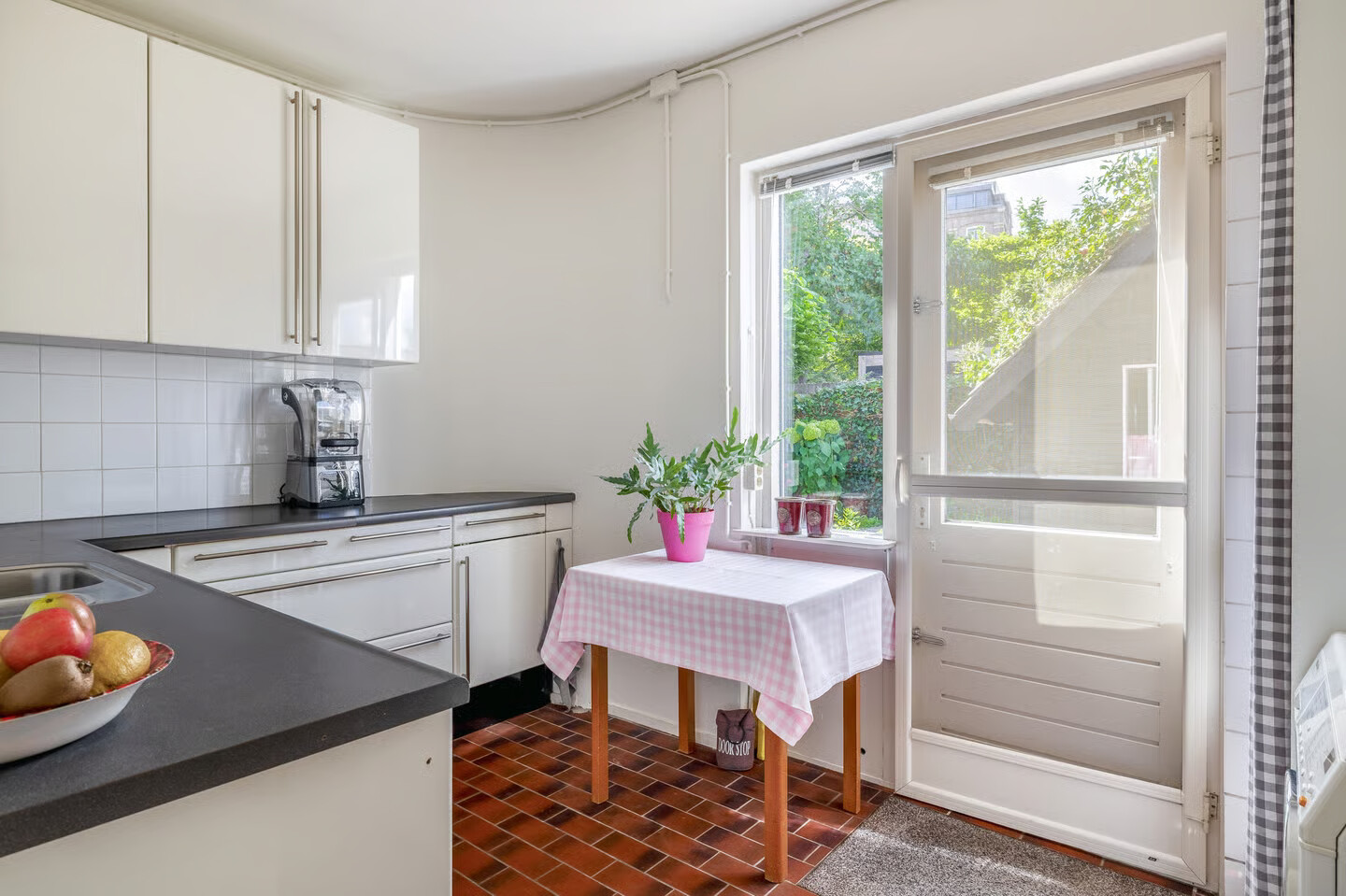Tussenwoning te koop: Bodelolaan 25, Bodegraven