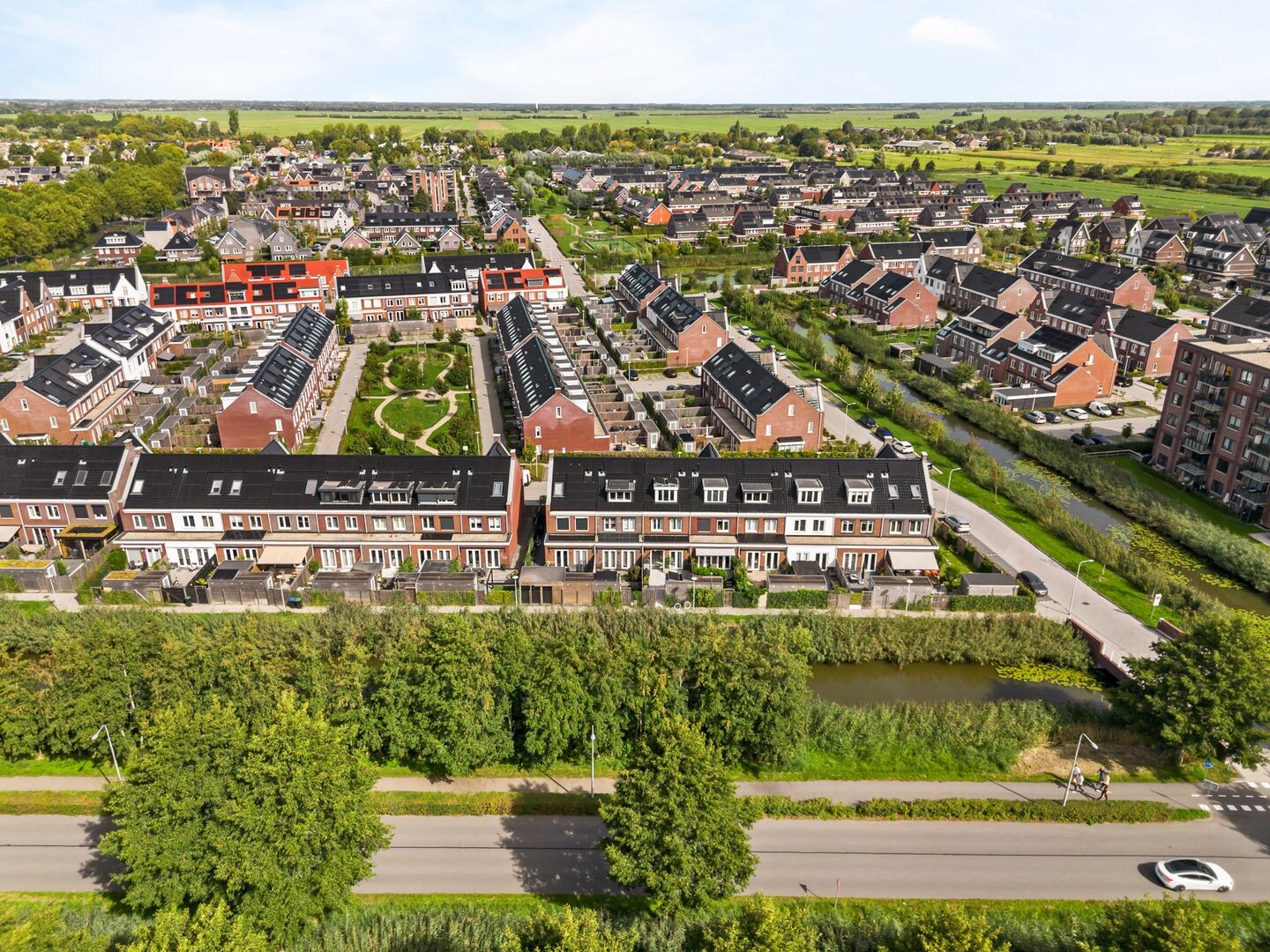 Tussenwoning te koop: Penningkruid 111, Bodegraven