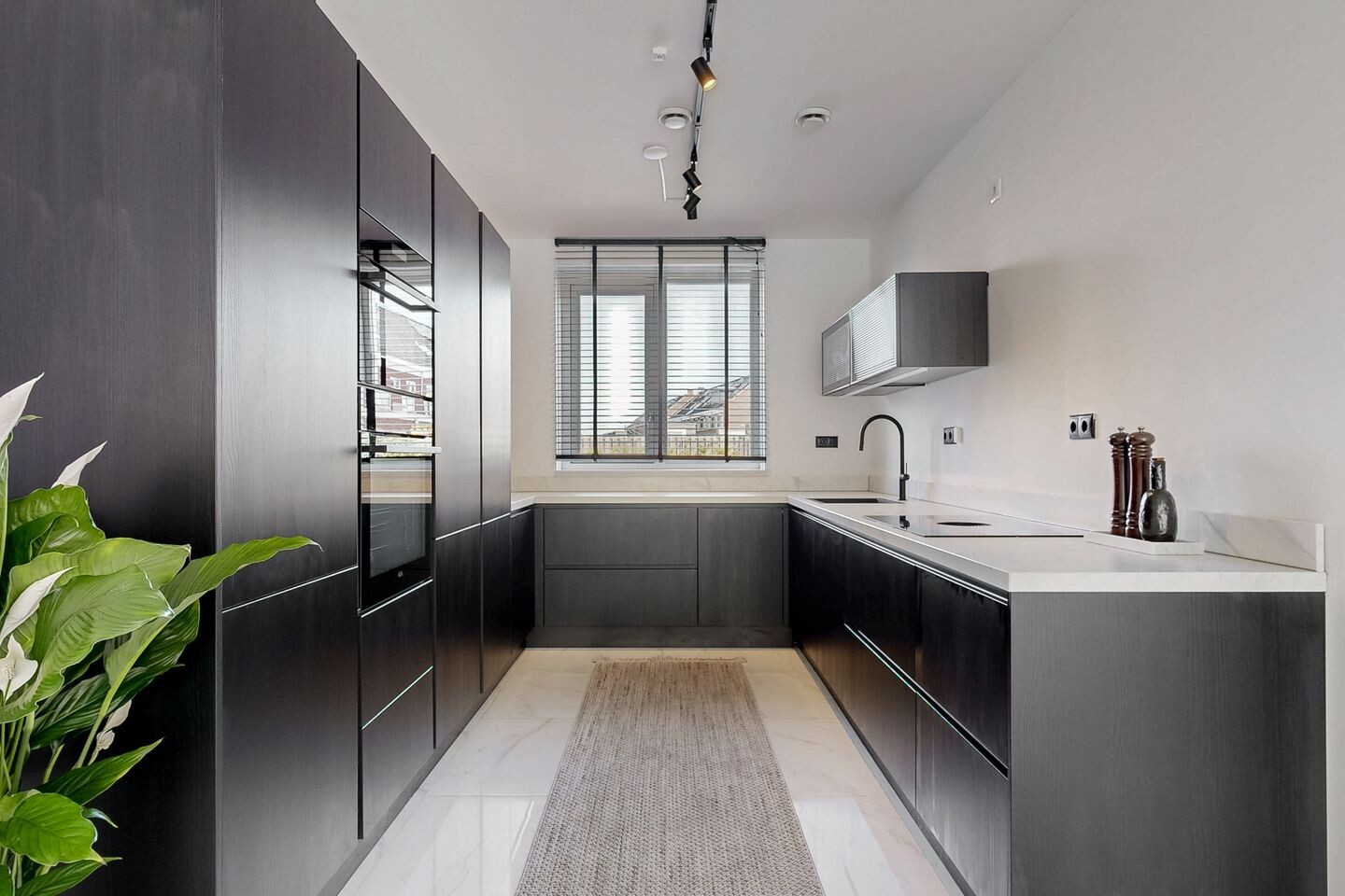 Tussenwoning te koop: Penningkruid 111, Bodegraven