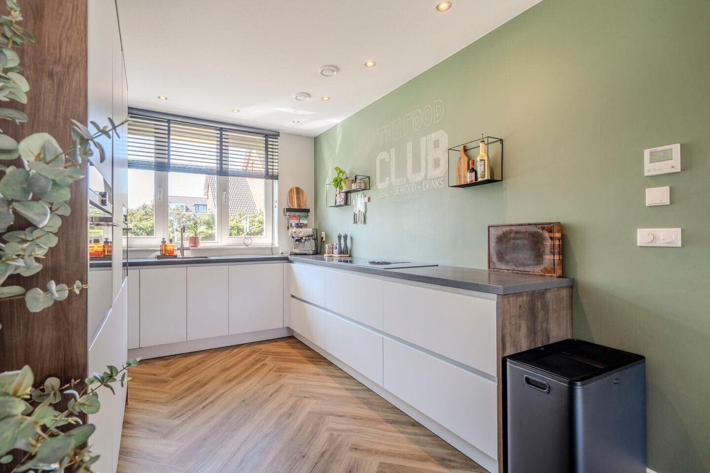 Tussenwoning te koop: Zilverschoon 42, Bodegraven