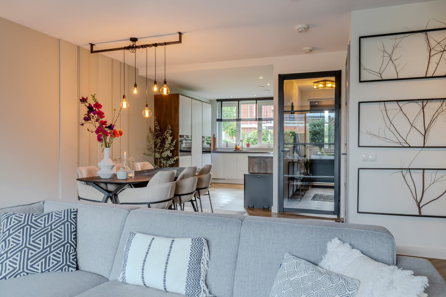 Tussenwoning te koop: Zilverschoon 42, Bodegraven