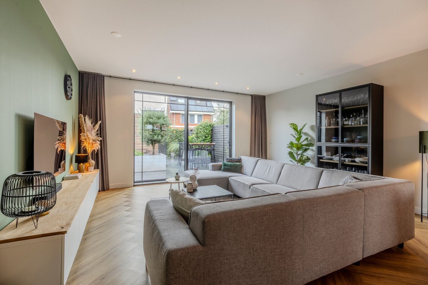 Tussenwoning te koop: Zilverschoon 42, Bodegraven