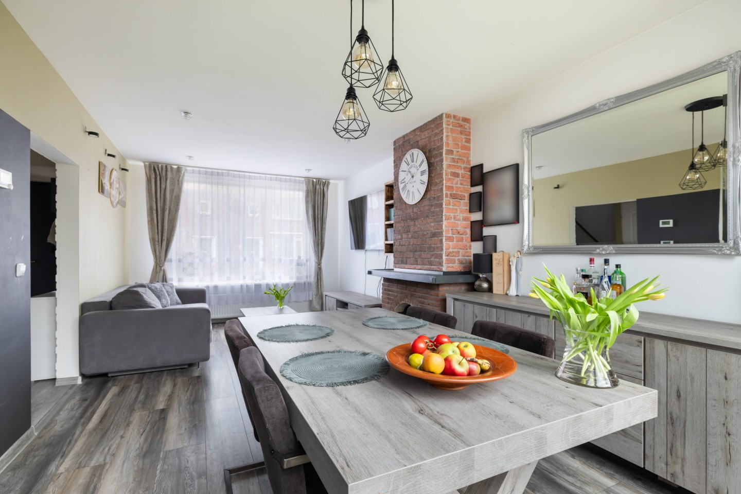 Tussenwoning te koop: Johan Willem Frisostraat 9, Nieuwerbrug Aan Den Rijn