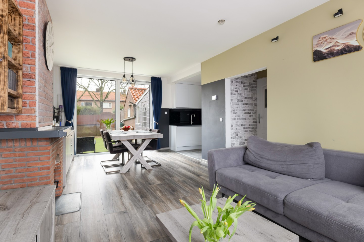Tussenwoning te koop: Johan Willem Frisostraat 9, Nieuwerbrug Aan Den Rijn