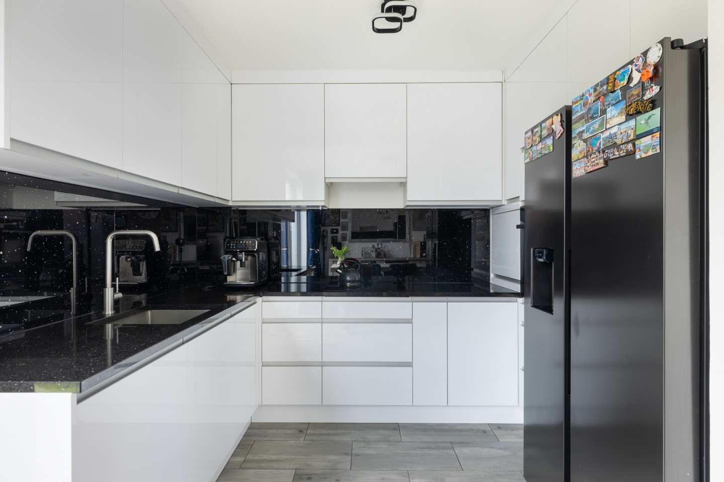 Tussenwoning te koop: Johan Willem Frisostraat 9, Nieuwerbrug Aan Den Rijn