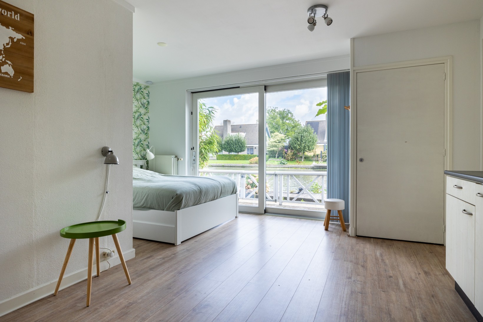 Twee-onder-één-kap te koop: Weijpoort 59, Nieuwerbrug Aan Den Rijn