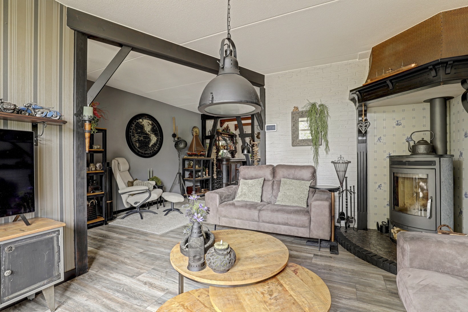 Tussenwoning te koop: 's-Gravenhof 30, Nieuwerbrug Aan Den Rijn