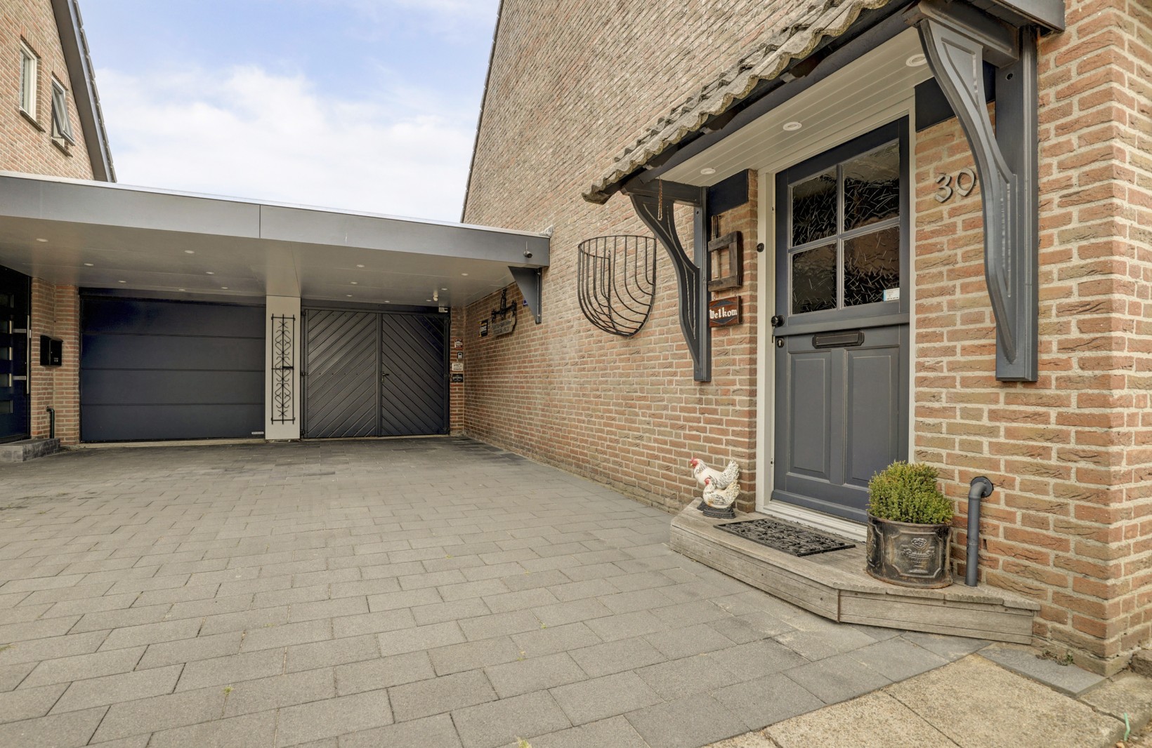 Tussenwoning te koop: 's-Gravenhof 30, Nieuwerbrug Aan Den Rijn