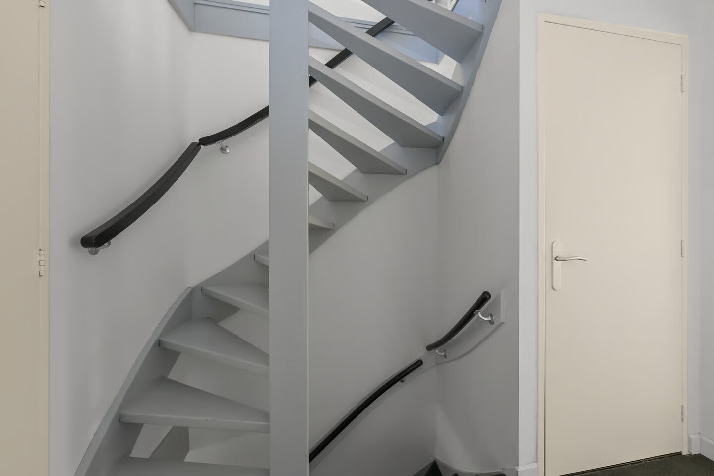 Hoekwoning te koop: Waterleliestraat 2, Nieuwkoop