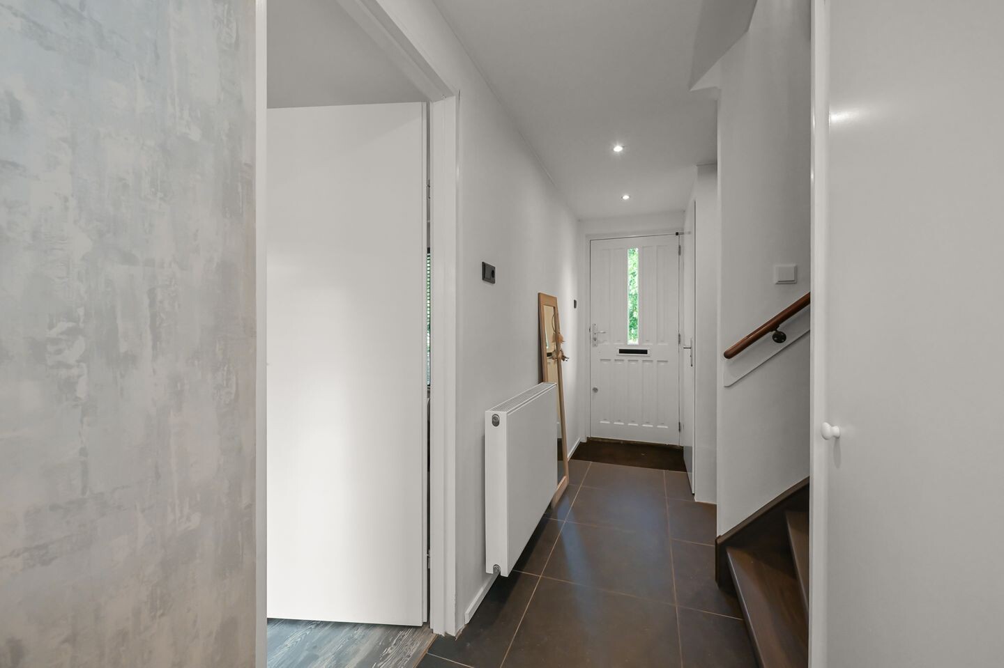 Hoekwoning te koop: Bernhardlaan 18, Nieuwkoop