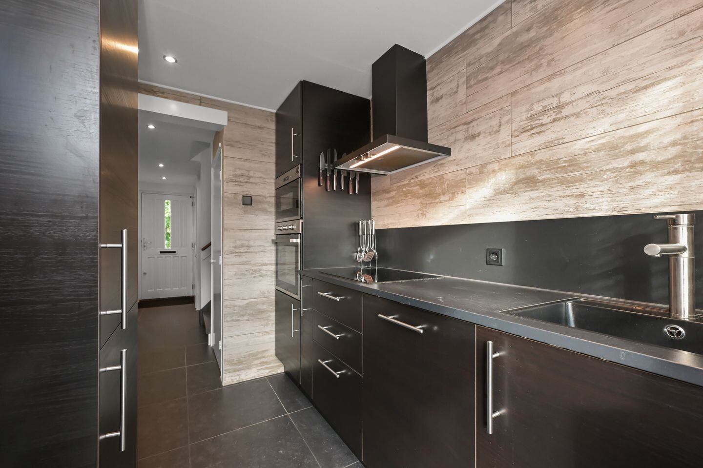 Hoekwoning te koop: Bernhardlaan 18, Nieuwkoop