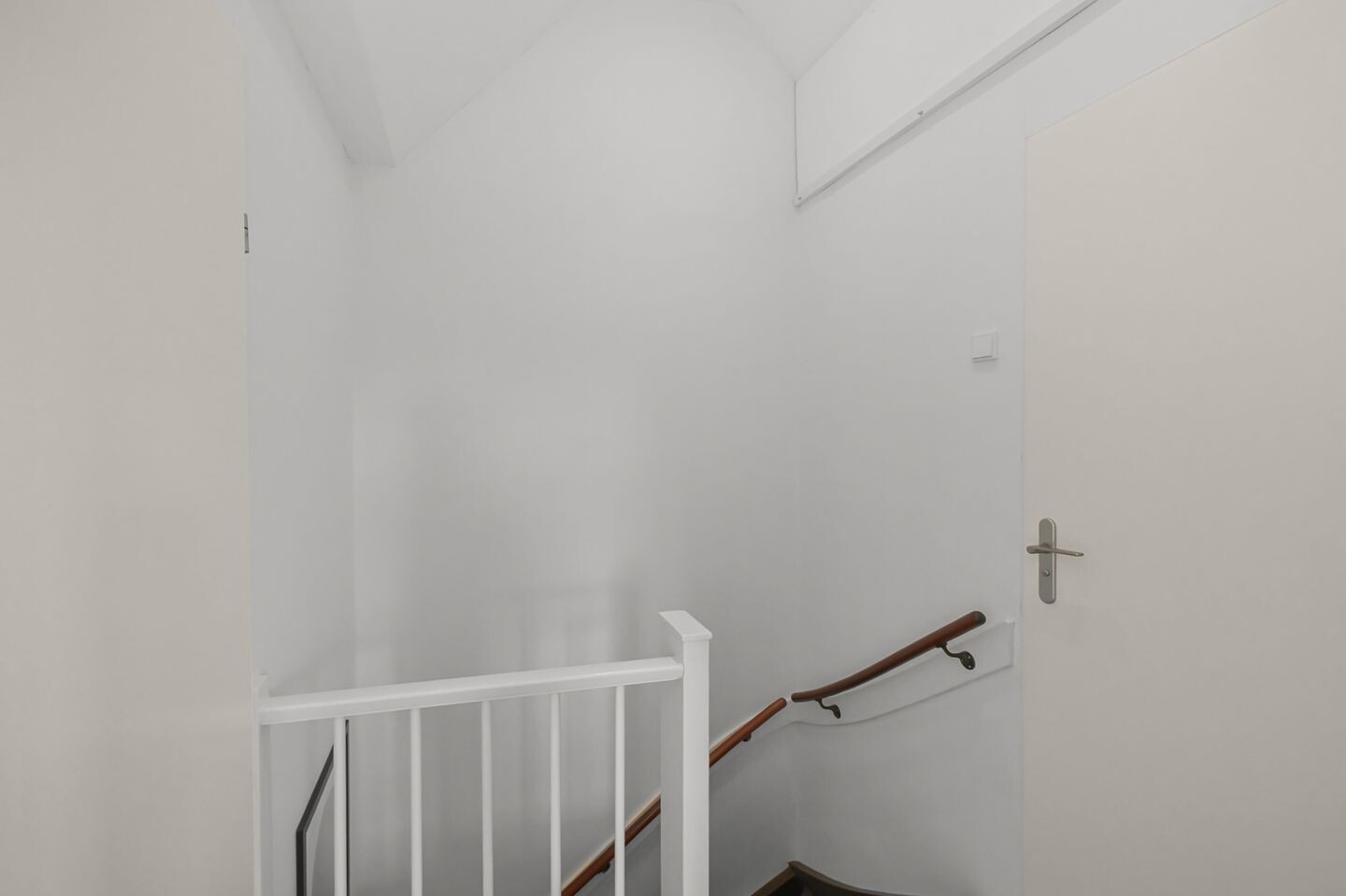 Hoekwoning te koop: Bernhardlaan 18, Nieuwkoop