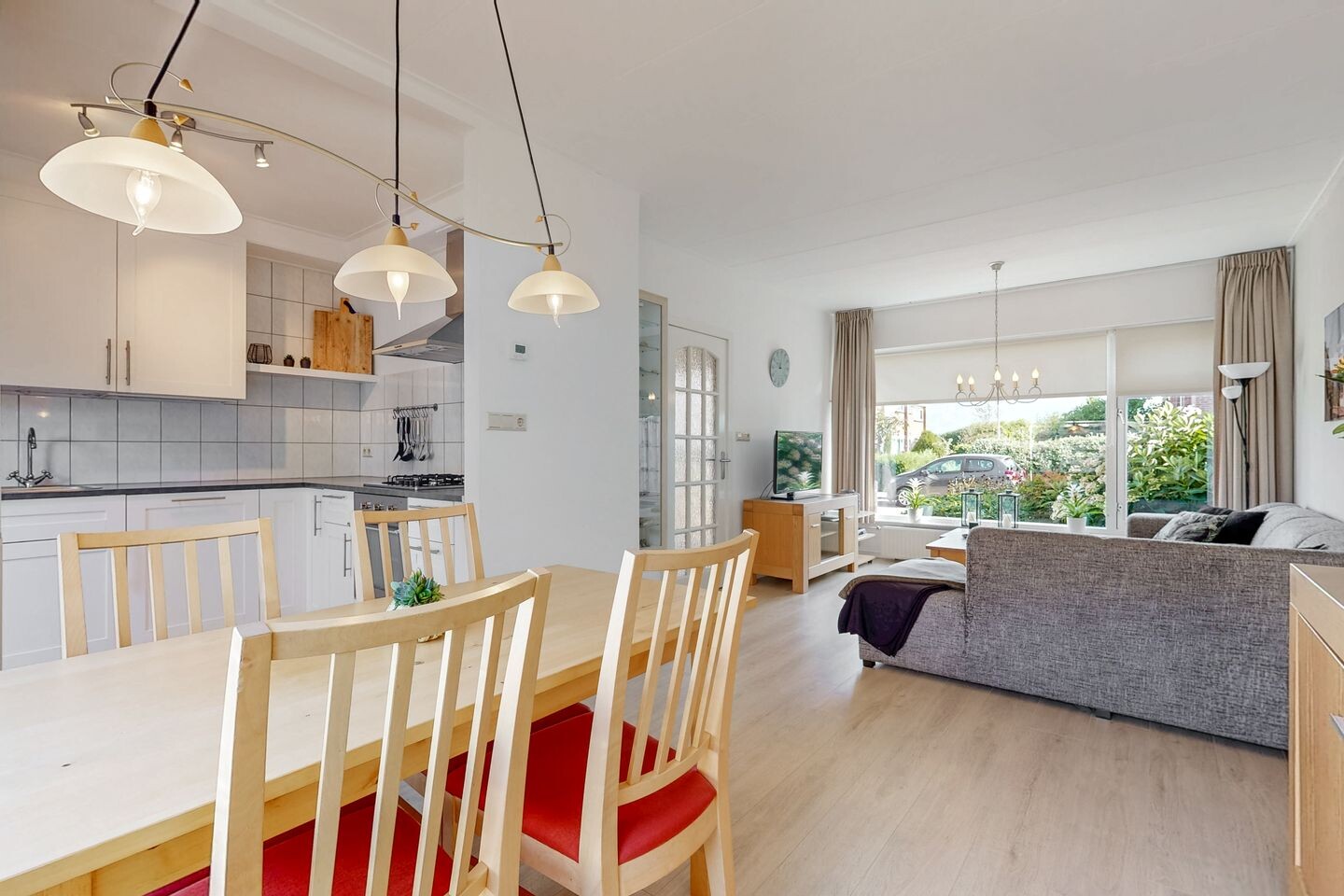 Tussenwoning te koop: Julianalaan 5, Nieuwkoop
