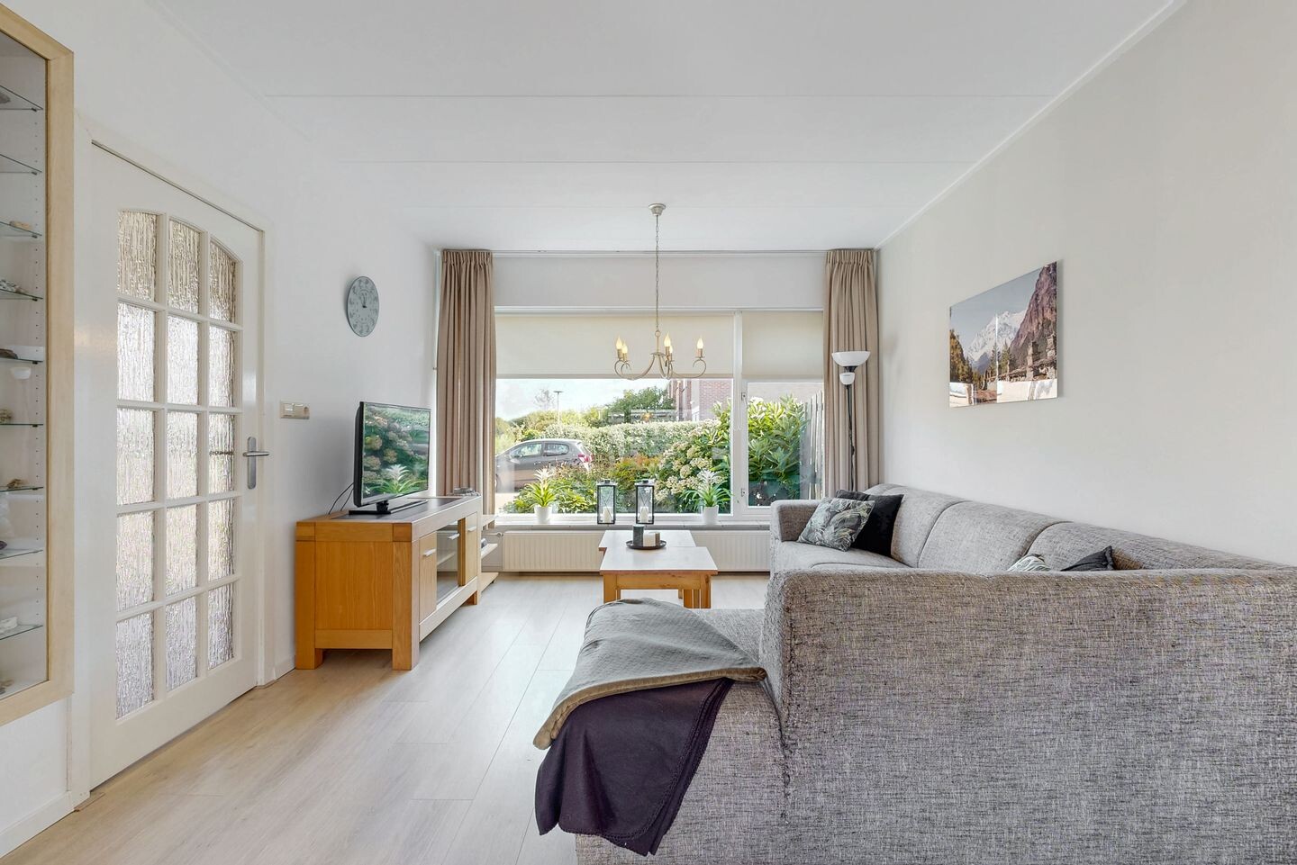 Tussenwoning te koop: Julianalaan 5, Nieuwkoop