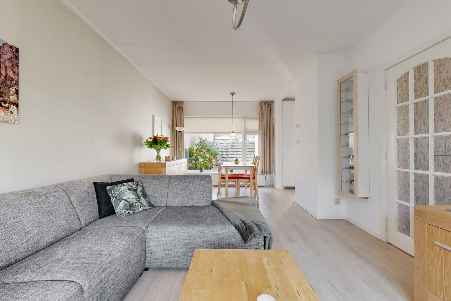 Tussenwoning te koop: Julianalaan 5, Nieuwkoop