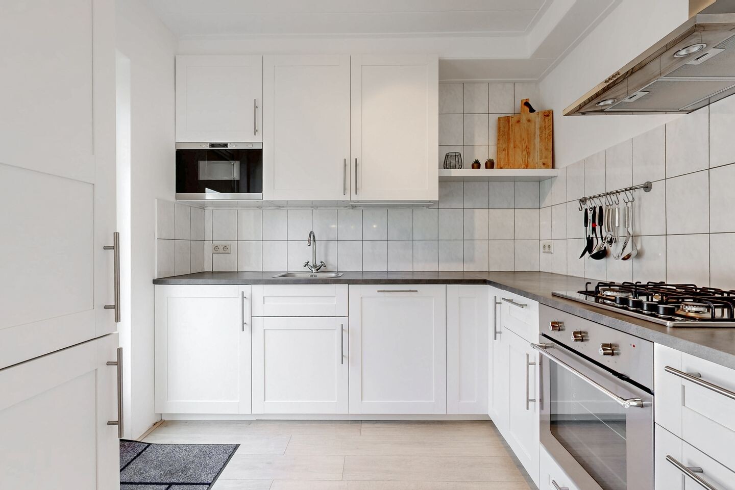 Tussenwoning te koop: Julianalaan 5, Nieuwkoop