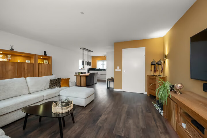 Tussenwoning te koop: Elzenstraat 50, Nieuwkoop