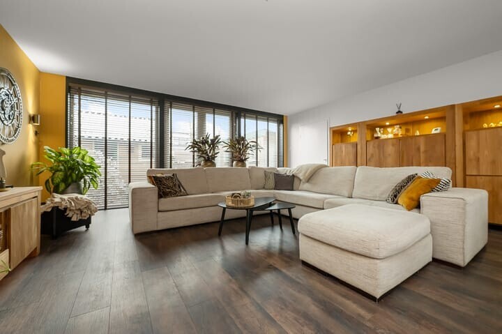 Tussenwoning te koop: Elzenstraat 50, Nieuwkoop