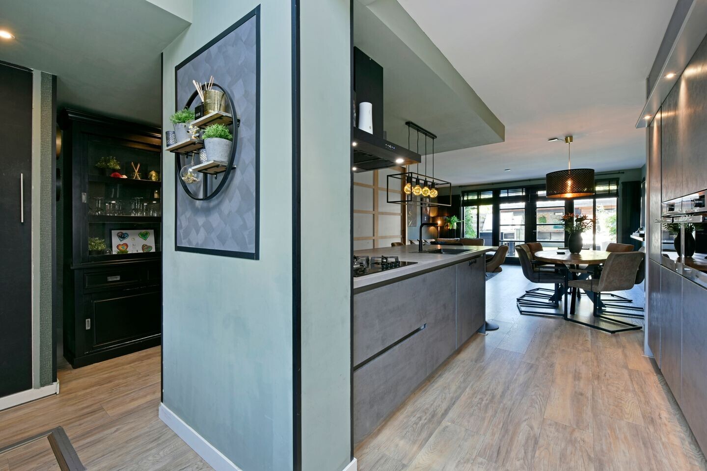 Tussenwoning te koop: Het Lange Stuk 27, Nieuwkoop