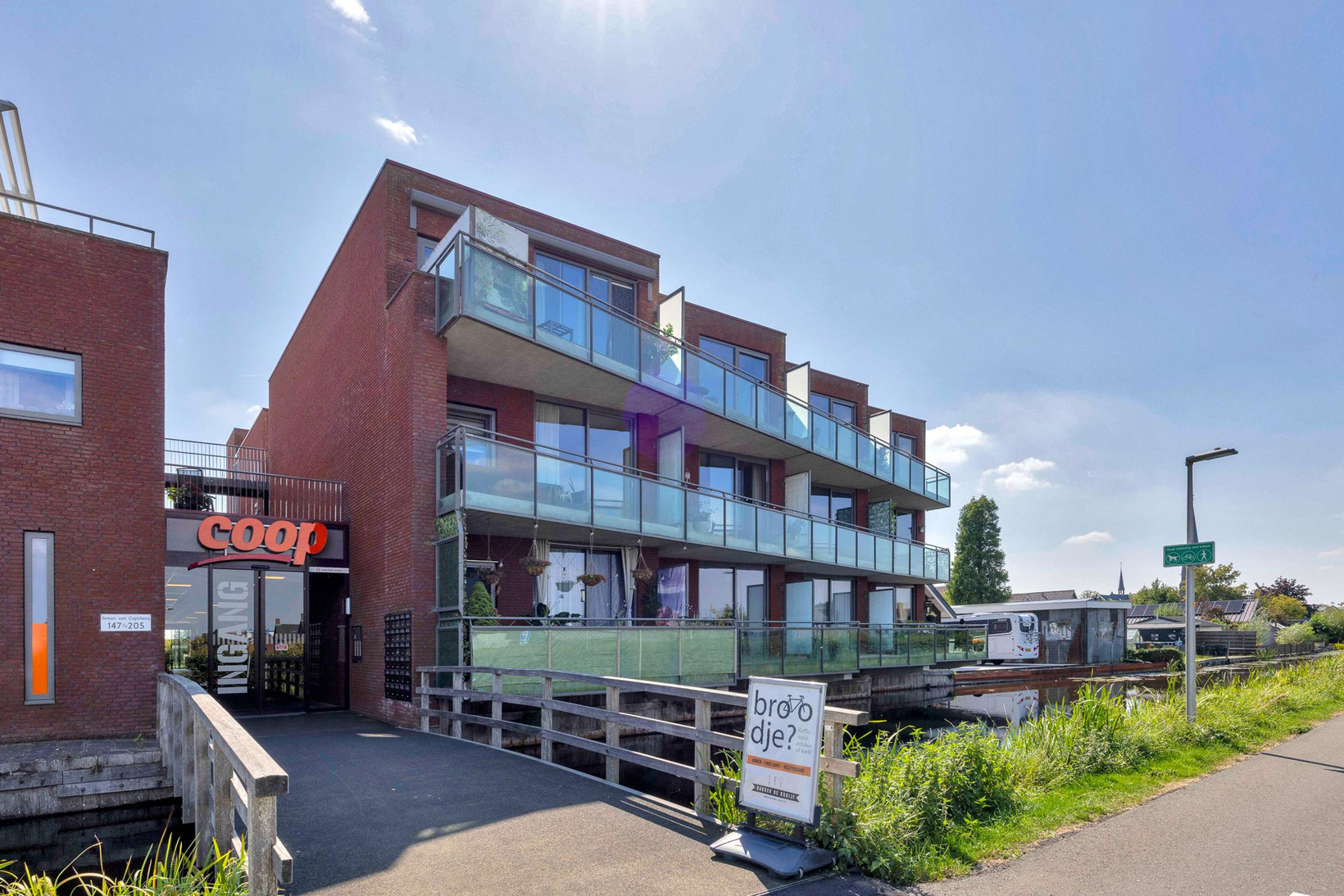 Appartement te koop: Simon van Capelweg 205, Noorden
