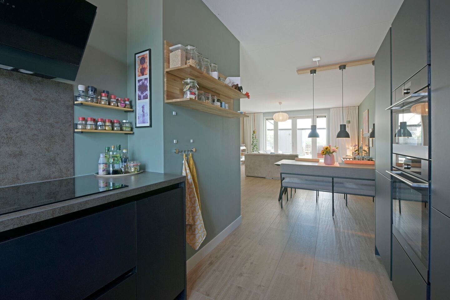 Tussenwoning te koop: Hofstraat 37, Zevenhoven
