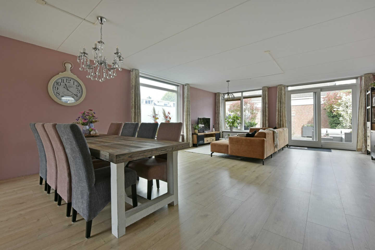 Twee-onder-één-kap te koop: Hertog Albrechtstraat 84, Zevenhoven