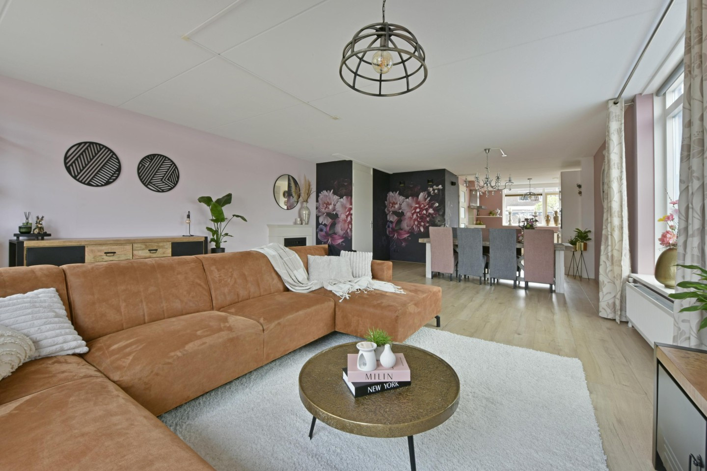Twee-onder-één-kap te koop: Hertog Albrechtstraat 84, Zevenhoven