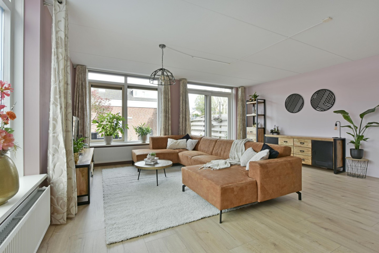 Twee-onder-één-kap te koop: Hertog Albrechtstraat 84, Zevenhoven