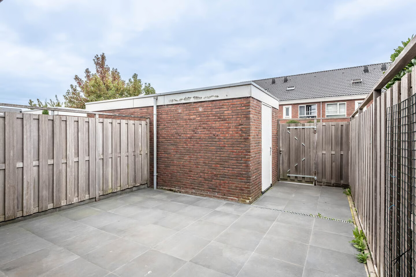 Tussenwoning te koop: Veldesdoorn 9, Nieuwveen