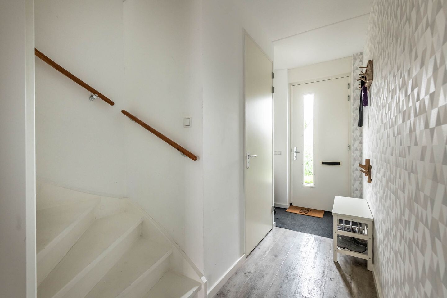 Tussenwoning te koop: Veldesdoorn 9, Nieuwveen