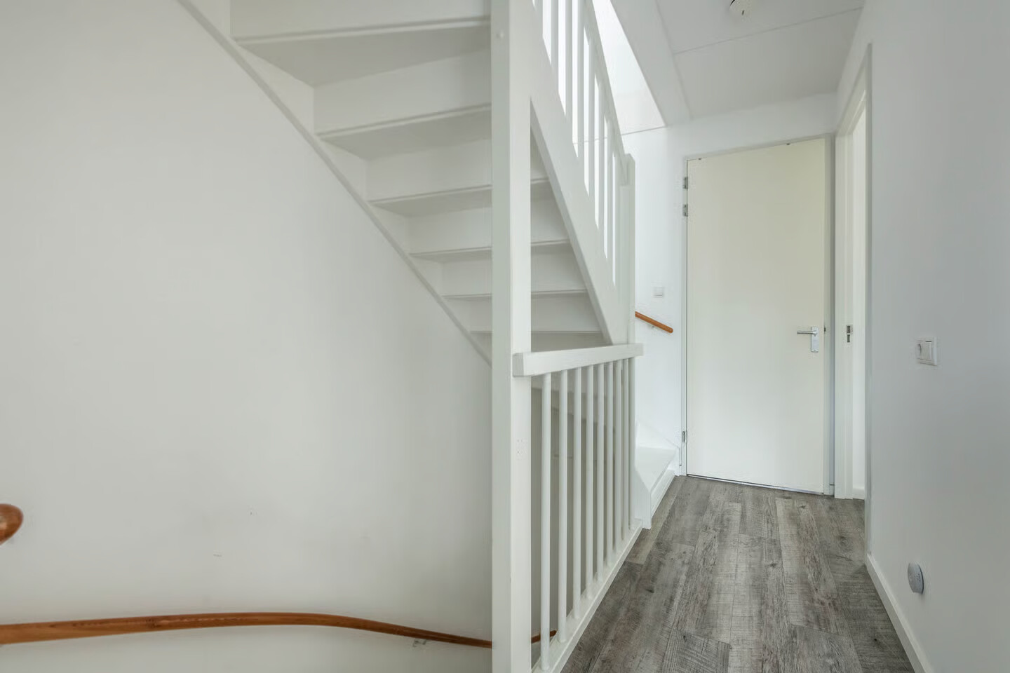 Tussenwoning te koop: Veldesdoorn 9, Nieuwveen