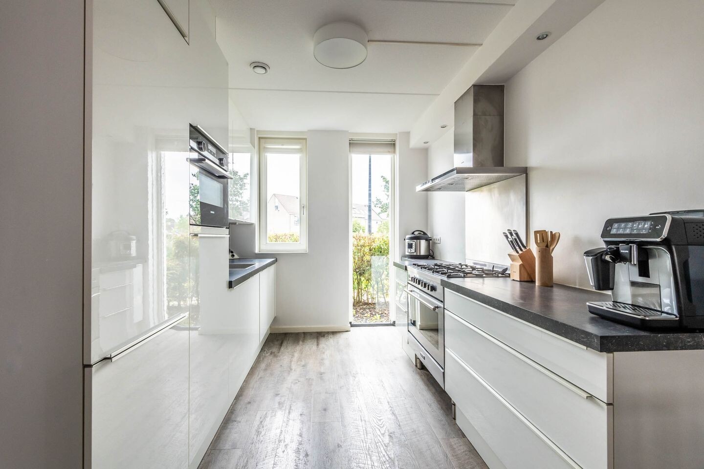 Tussenwoning te koop: Veldesdoorn 9, Nieuwveen
