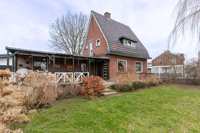 Dorpsstraat 46
