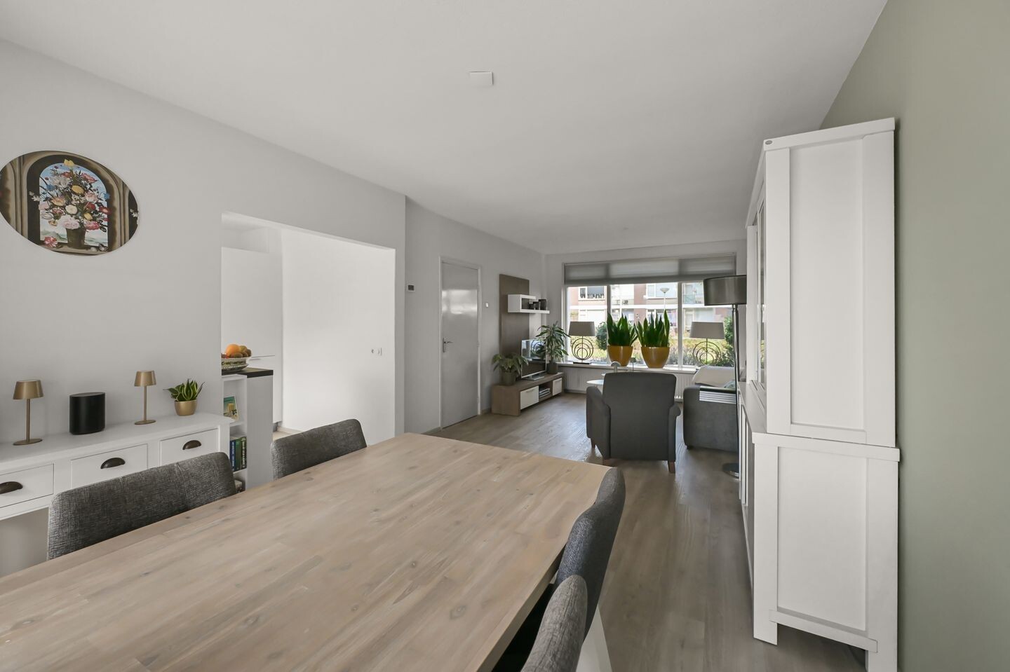 Tussenwoning te koop: Kerklaan 42, Leimuiden