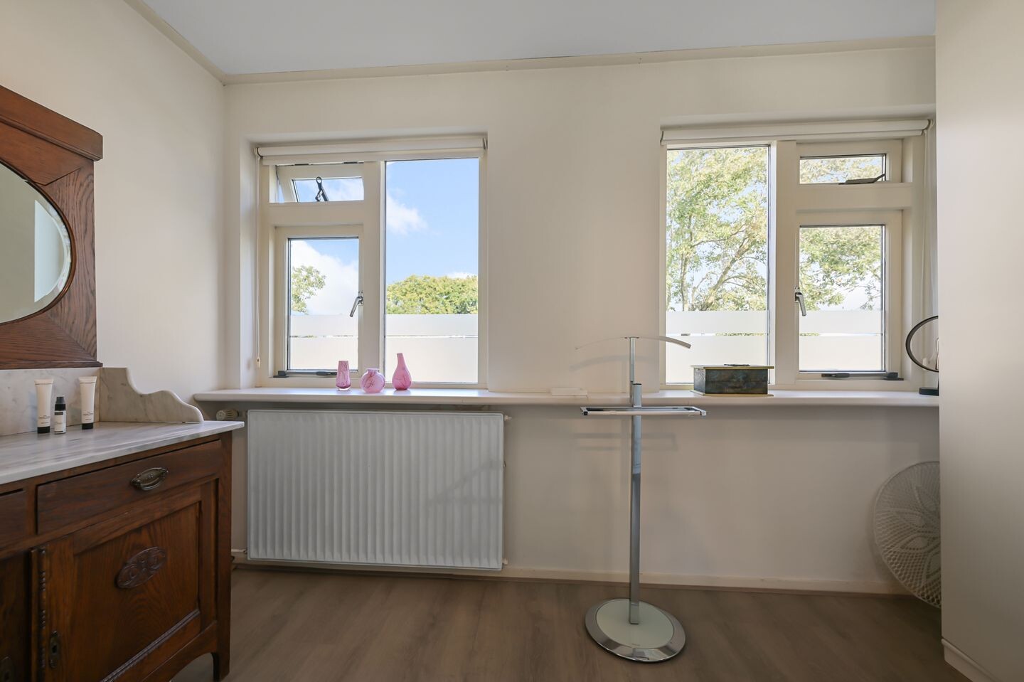 Tussenwoning te koop: Kerklaan 42, Leimuiden