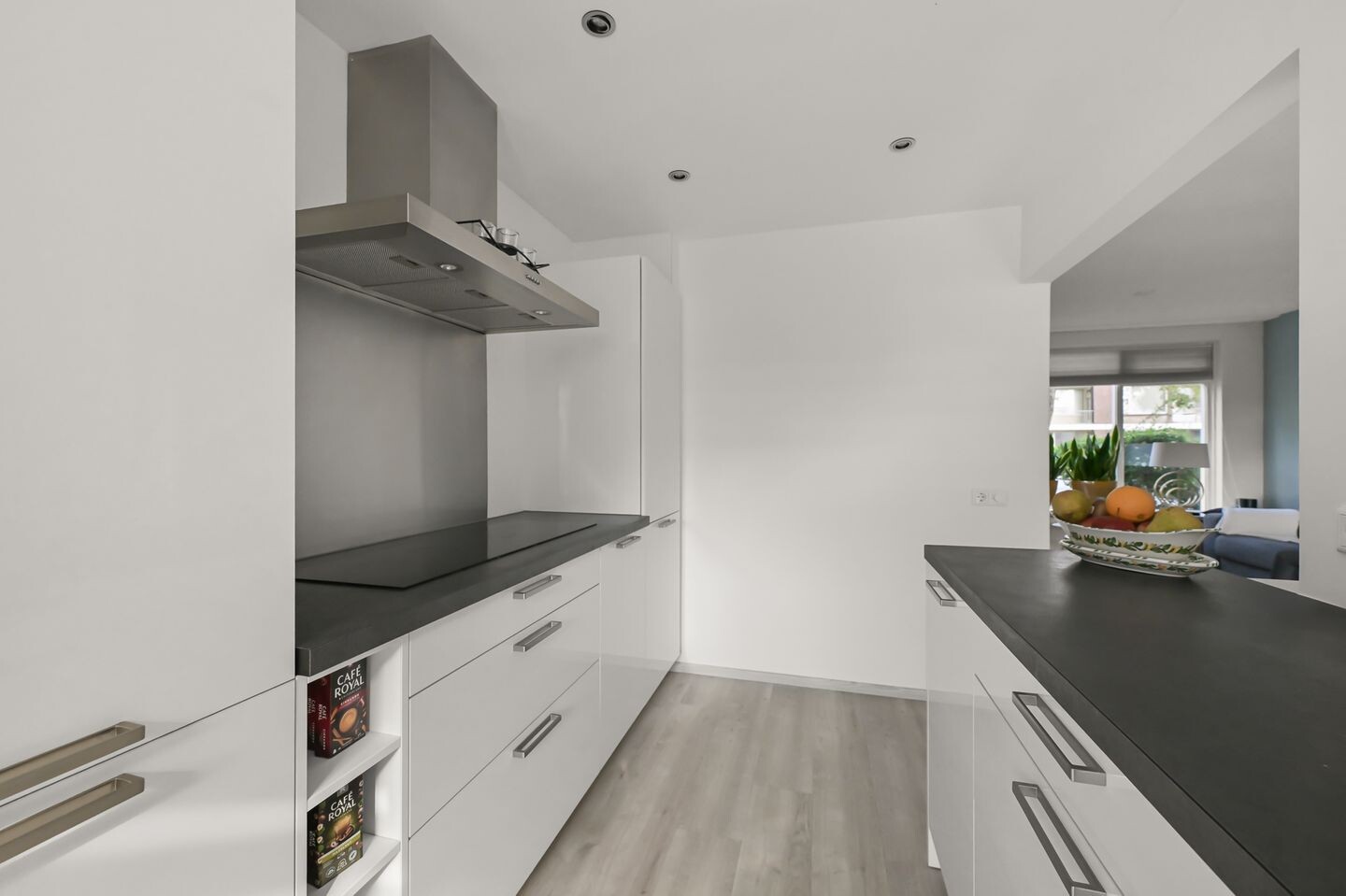 Tussenwoning te koop: Kerklaan 42, Leimuiden