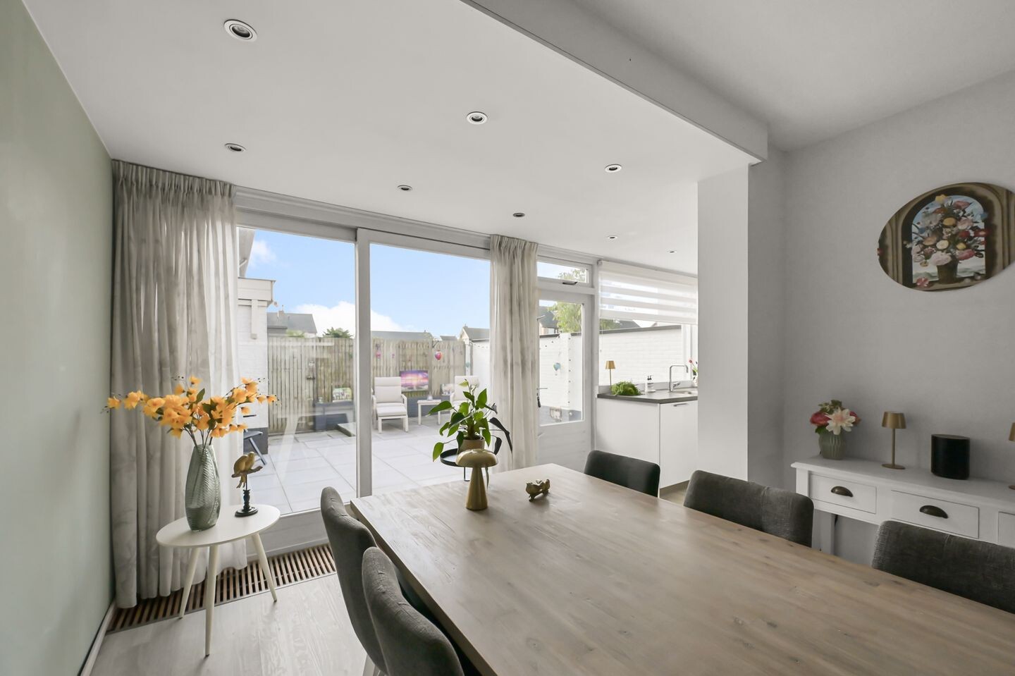 Tussenwoning te koop: Kerklaan 42, Leimuiden