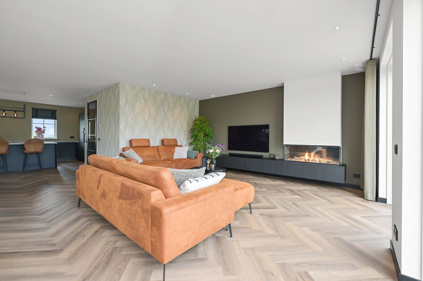 Vrijstaande woning te koop: Vriezekoop 73, Leimuiden