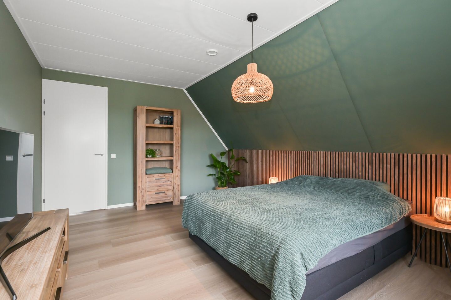 Vrijstaande woning te koop: Vriezekoop 73, Leimuiden
