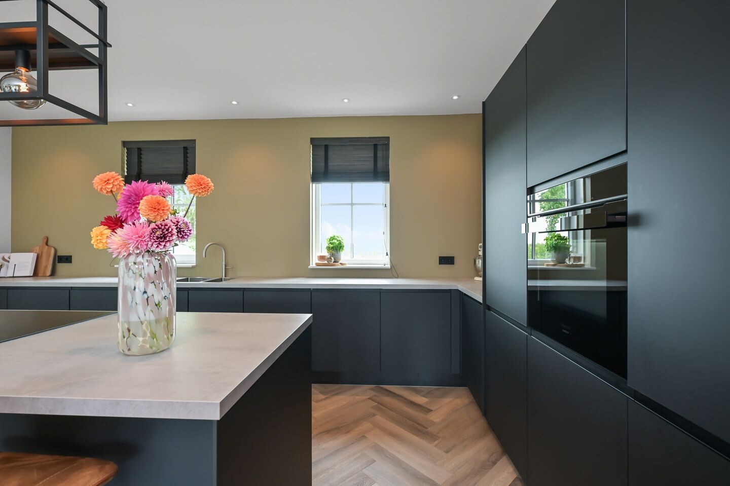 Vrijstaande woning te koop: Vriezekoop 73, Leimuiden