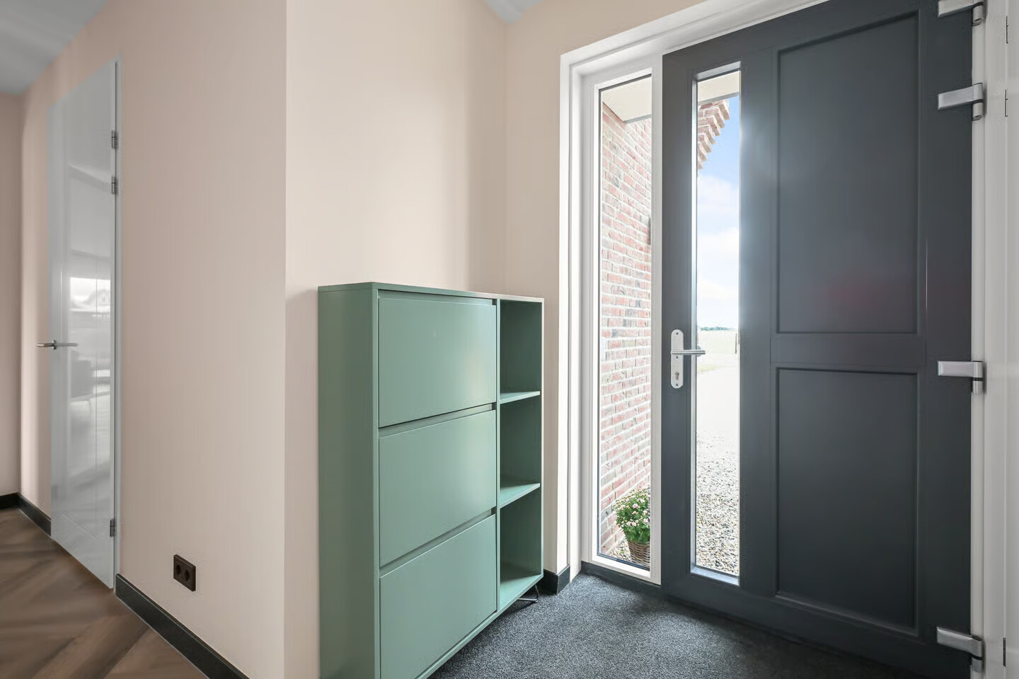 Vrijstaande woning te koop: Vriezekoop 73, Leimuiden
