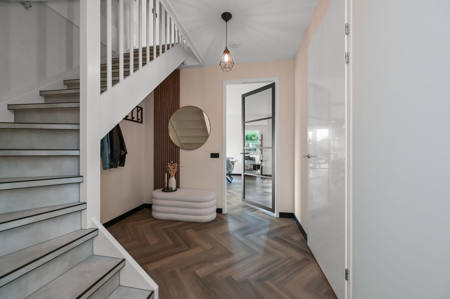 Vrijstaande woning te koop: Vriezekoop 73, Leimuiden