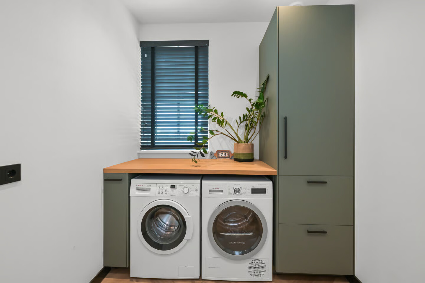Vrijstaande woning te koop: Vriezekoop 73, Leimuiden